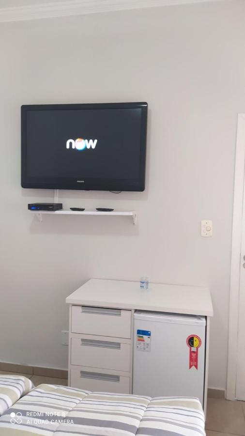 Pousada Quarto Familiar Com Ar,Frigobar,Wi Fi, Garagem 아파레시다 외부 사진